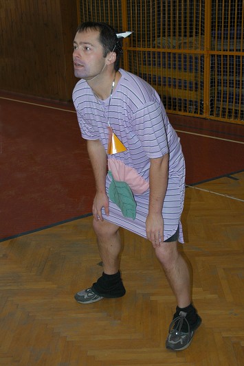 Co to na m let, snad ne moucha :)