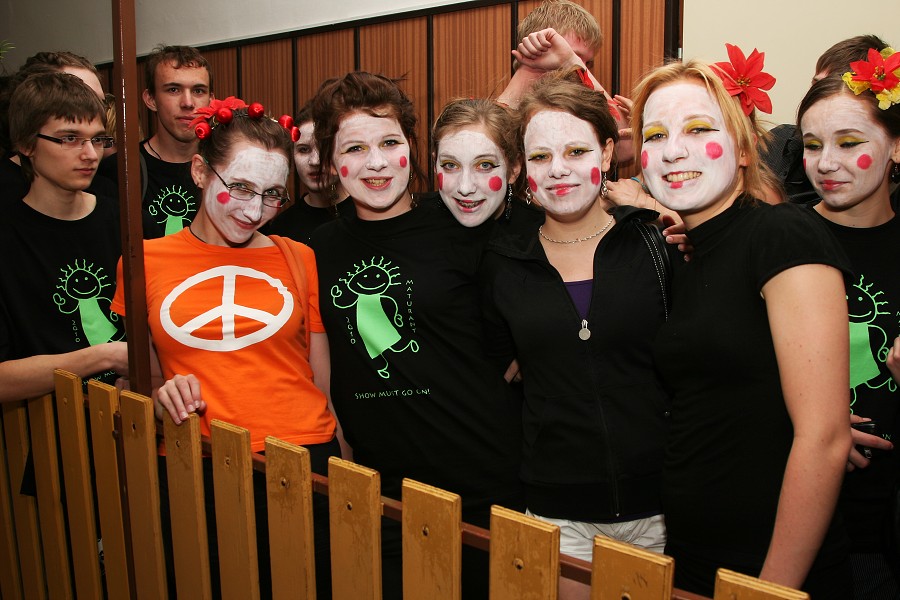 ��na chce j�st