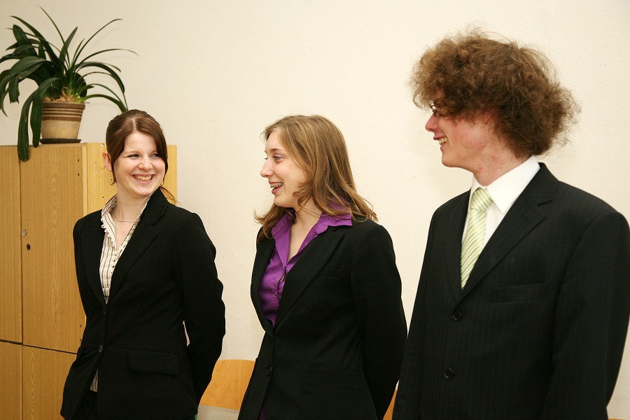 1,1,1, 1,1,1,1,2,1,2,2,2,2