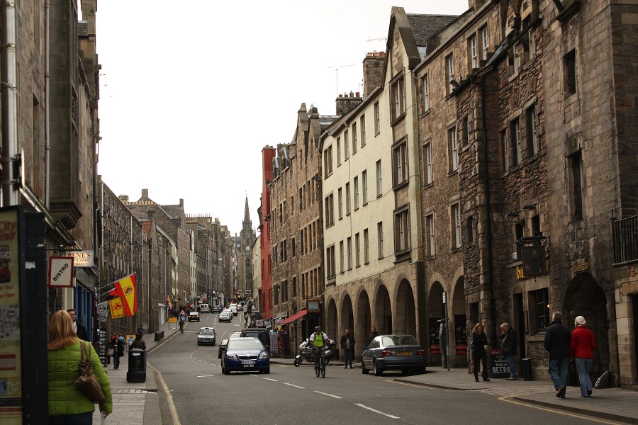 Den t�et�, Edinburgh - op�t m�sto