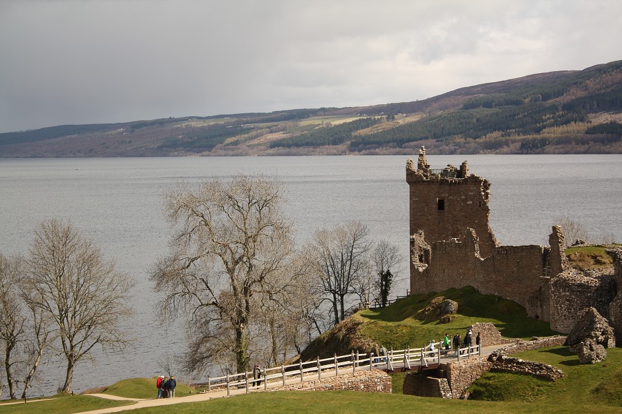 Den �tvrt�, Urquhart Castle