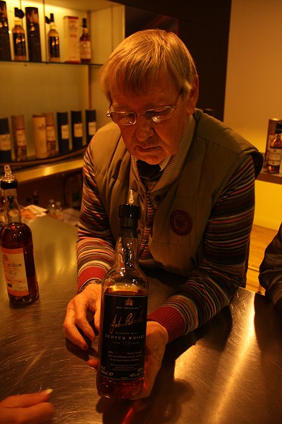 Exkurze v plrn whisky - n prvodce John Black nm pedstavuje svou whisky