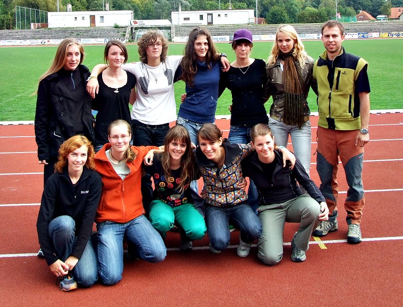 2. m�sto ve s�edo�kolsk�m poh�ru v atletice (krajsk� sout�) 