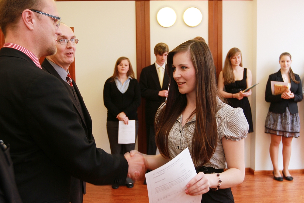 P�ed�v�n� maturitn�ch vysv�d�en�