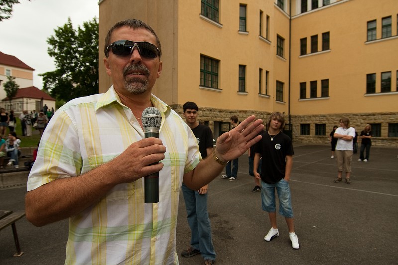 Pr�vod absolvent� m�stem