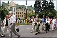 Pr�vod absolvent� m�stem