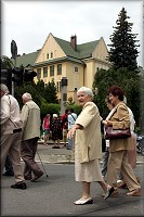 Pr�vod absolvent� m�stem