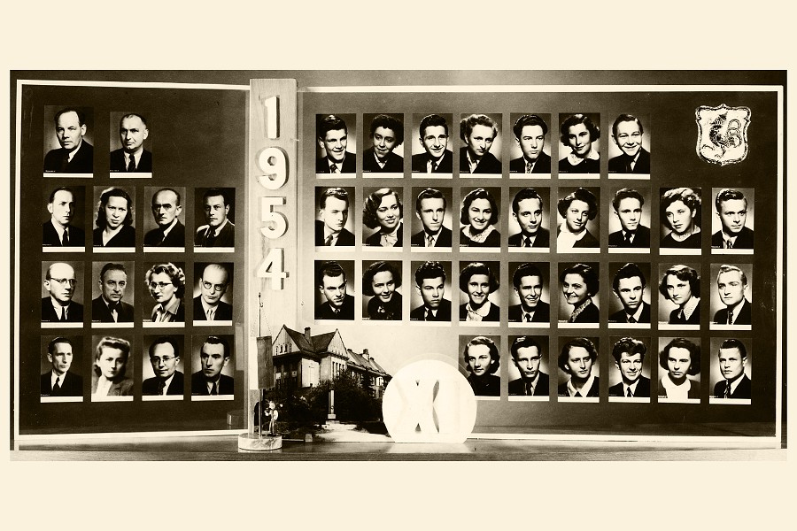 Maturitn� ro�n�k 1954, T��dn� u�itel: Josef Fiedler  